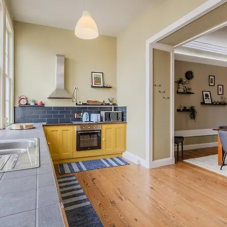 Guestready - Doctor House 4* Horta (Azores)