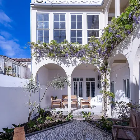 Guestready - Doctor House 4* Horta (Azores)